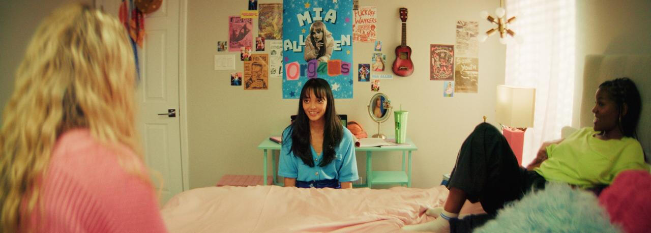 Everybody Wants To Be Mia Shortfilm role: Production Designer